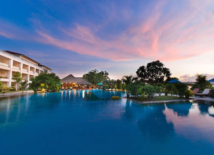 Kolam renang Gambar