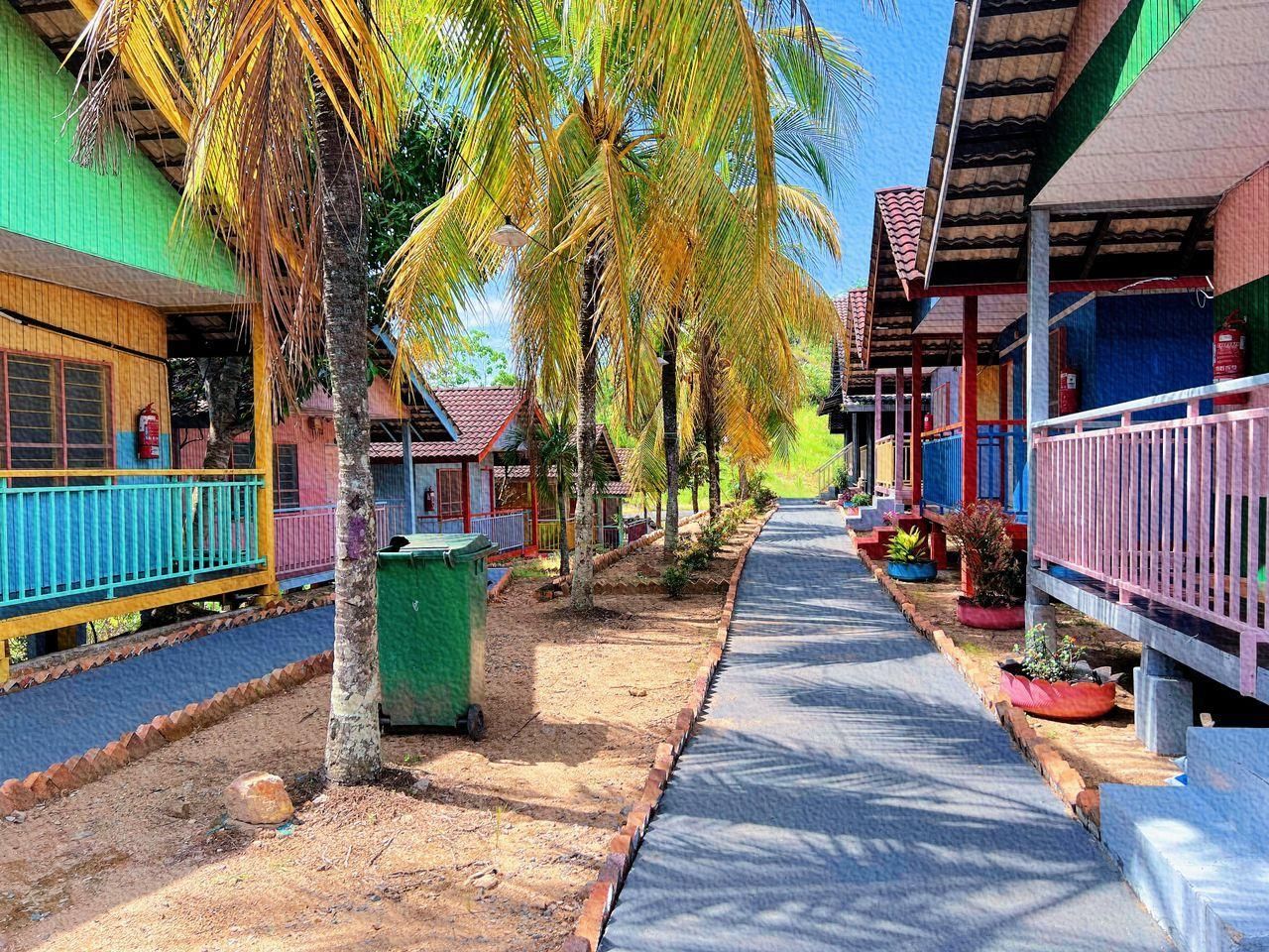 Pemandangan luar