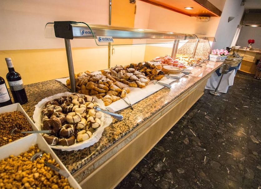 Buffet Gambar