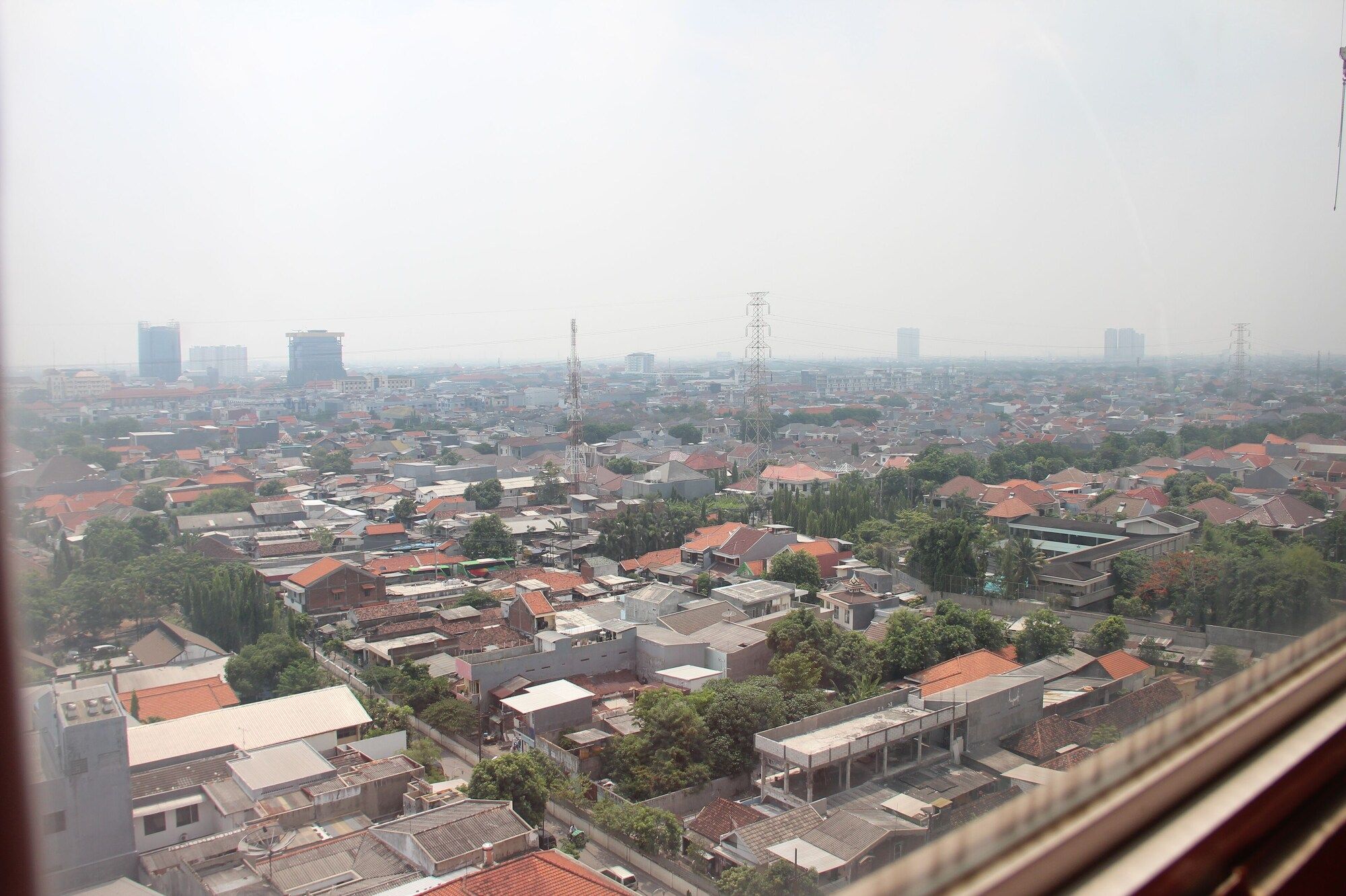 Pemandangan luar