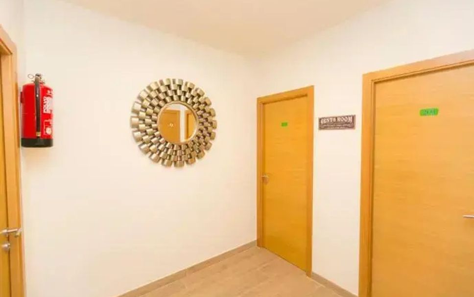 hallway Gambar