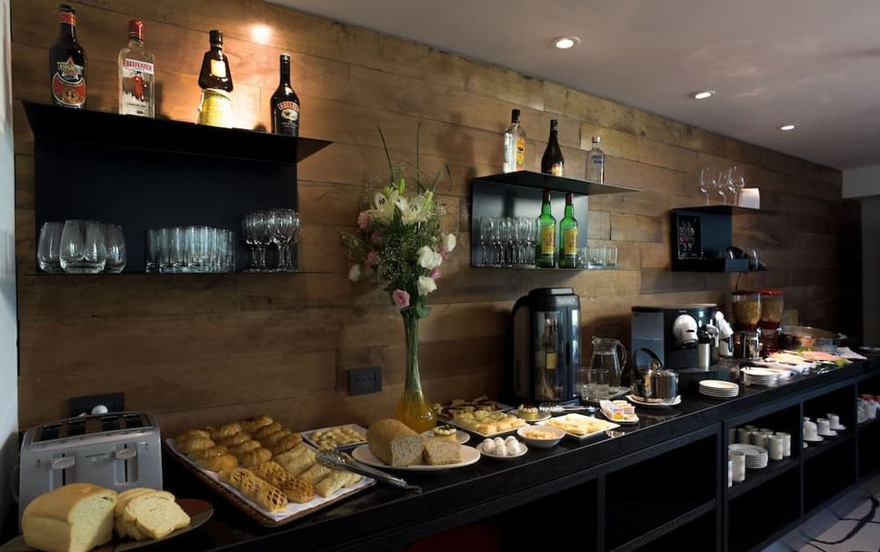 Buffet Gambar