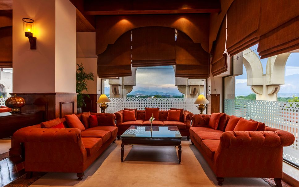 Balai Menunggu Gambar