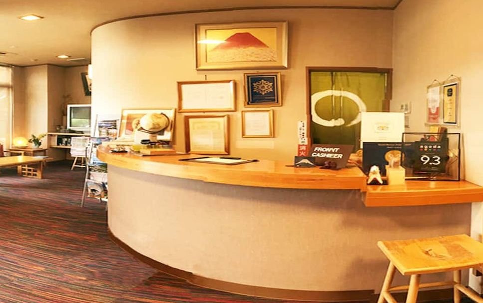 Meja Penyambut Tetamu Gambar