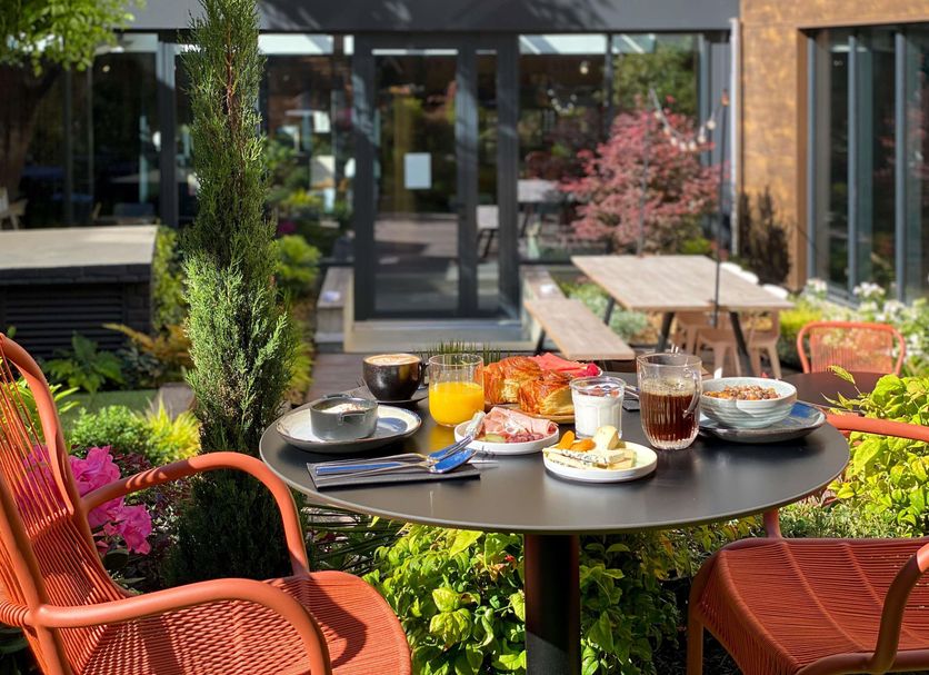 Patio Gambar