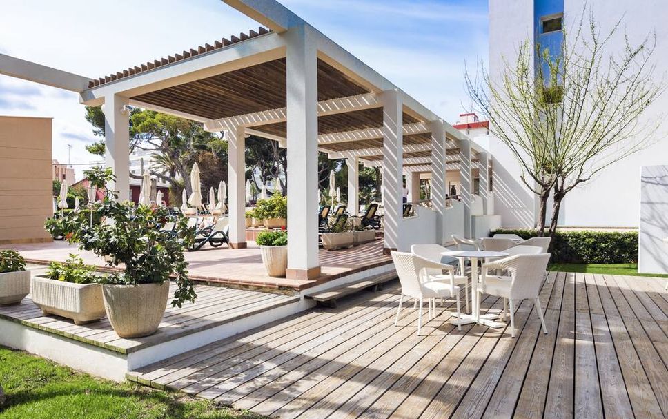 Patio Gambar
