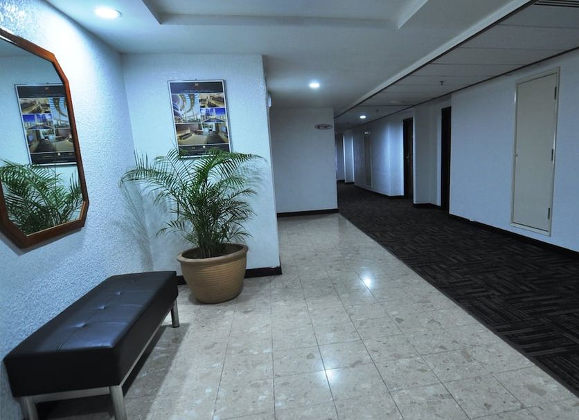 hallway Gambar