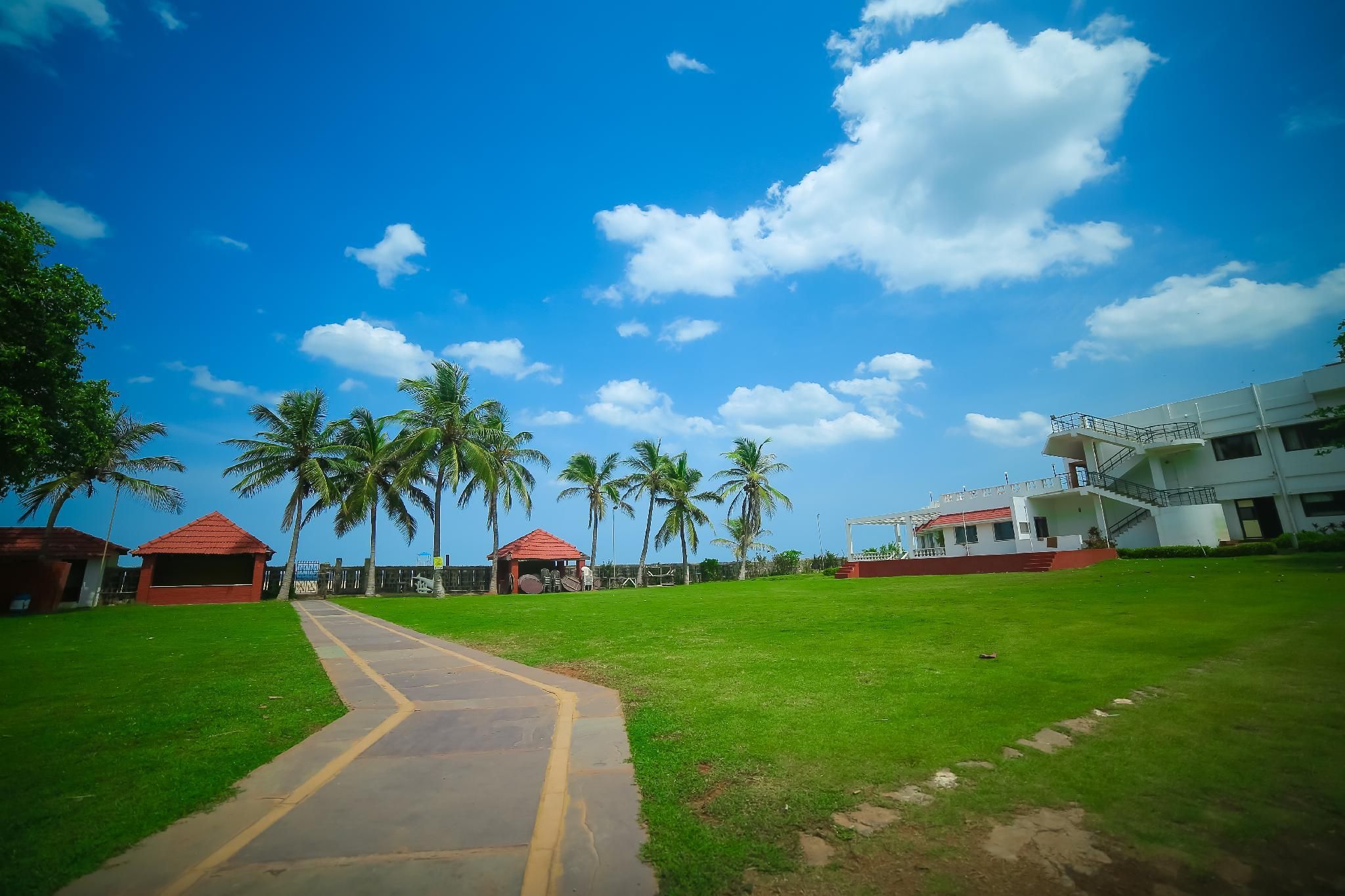 Pemandangan luar