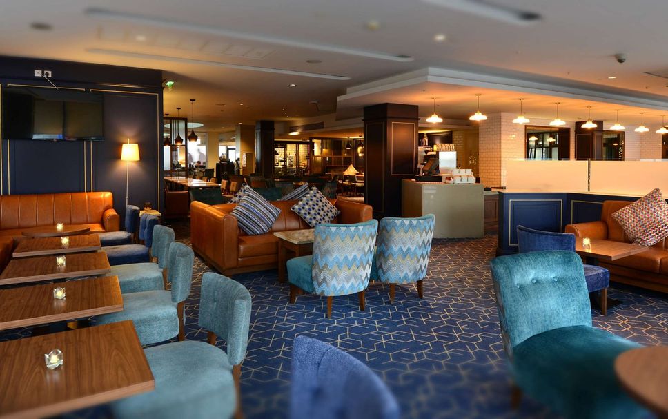 Balai Menunggu Gambar