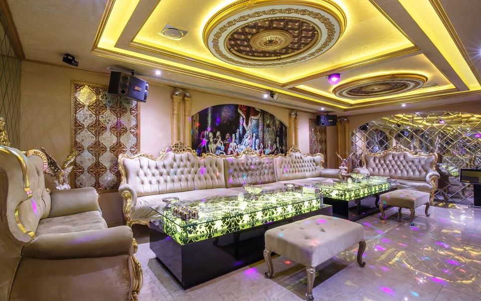 Balai Menunggu Gambar