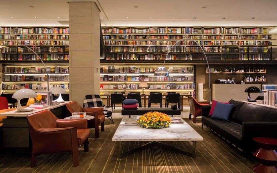 Balai Menunggu Gambar