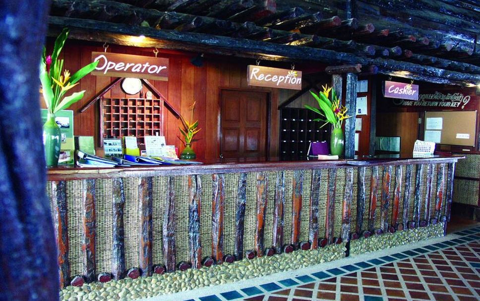 Meja Penyambut Tetamu Gambar