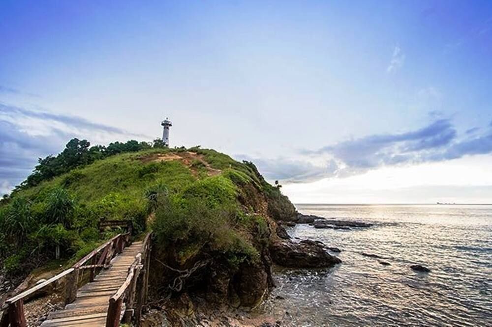 Pemandangan luar
