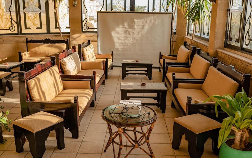 Balai Menunggu Gambar