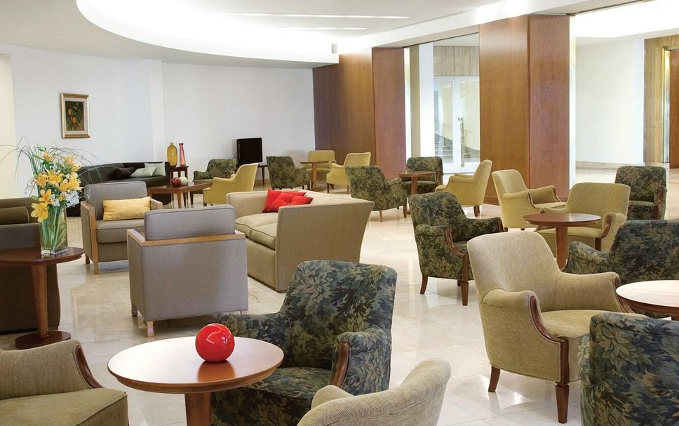 Balai Menunggu Gambar