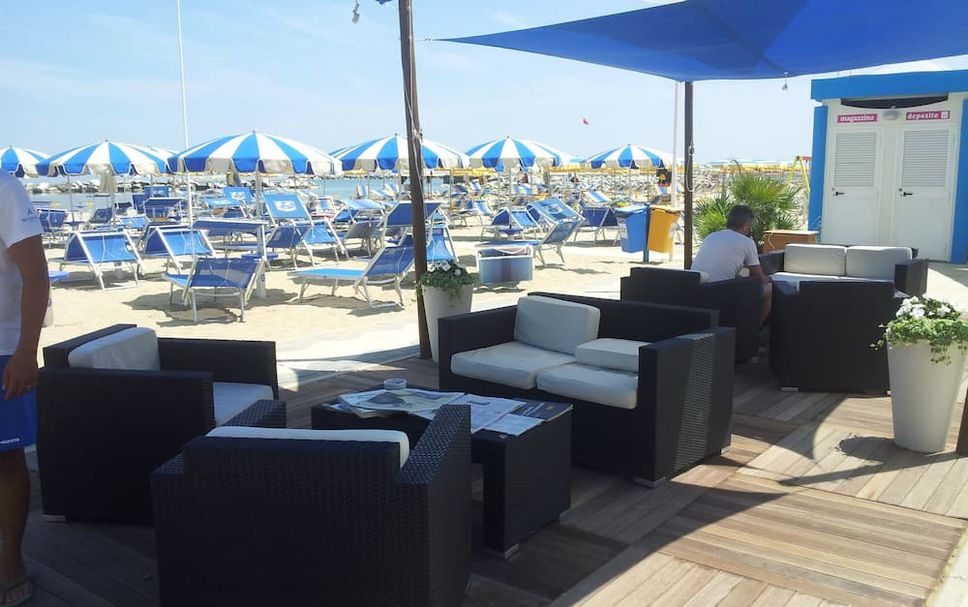 Patio Gambar