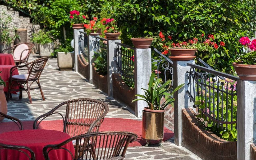 Patio Gambar