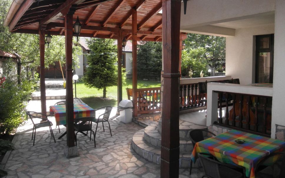 Patio Gambar