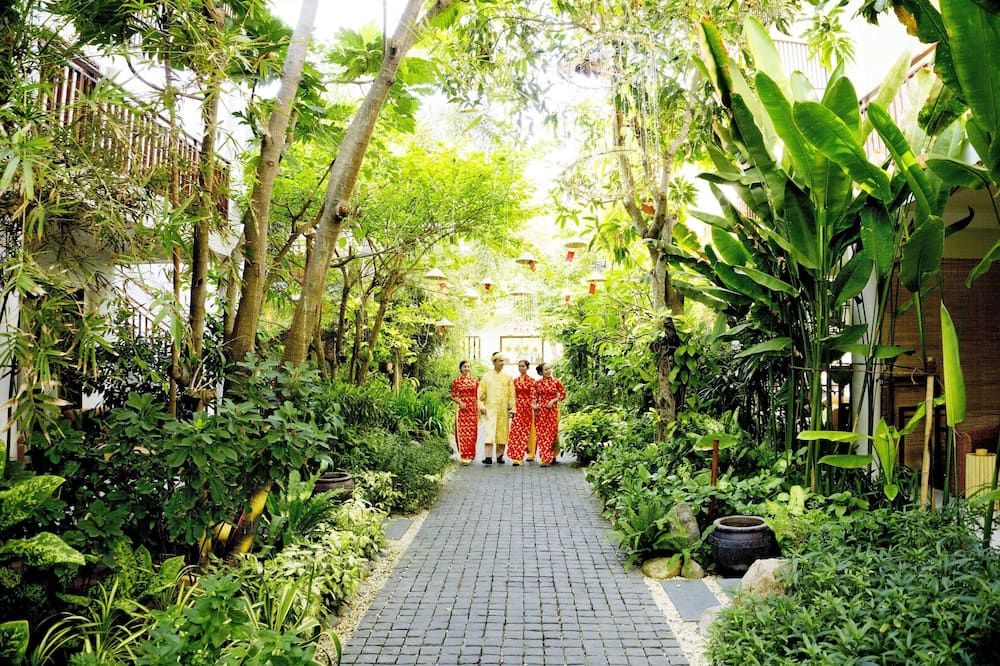 Pemandangan luar