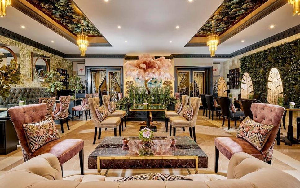 Balai Menunggu Gambar