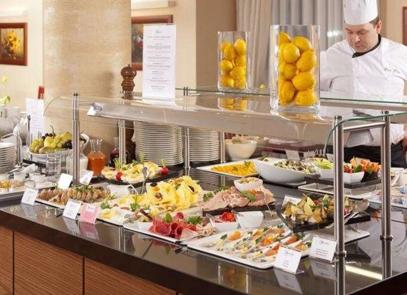 Buffet Gambar