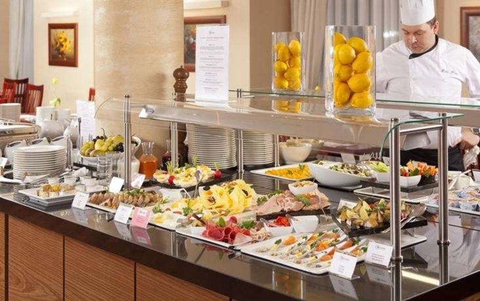 Buffet Gambar