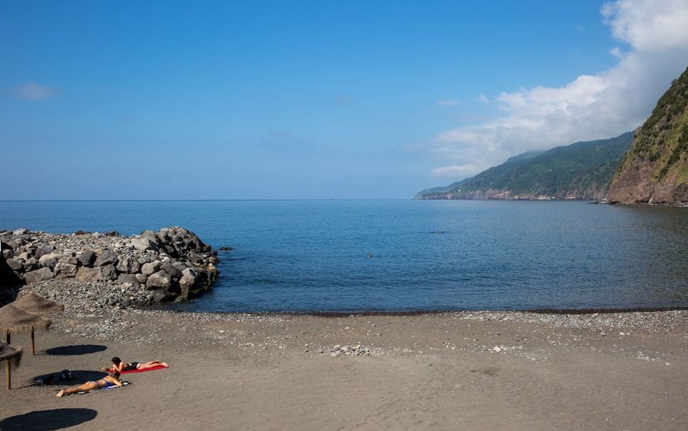 Pantai Gambar
