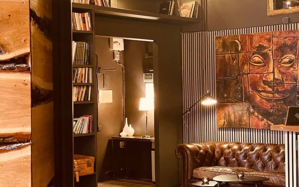 Balai Menunggu Gambar