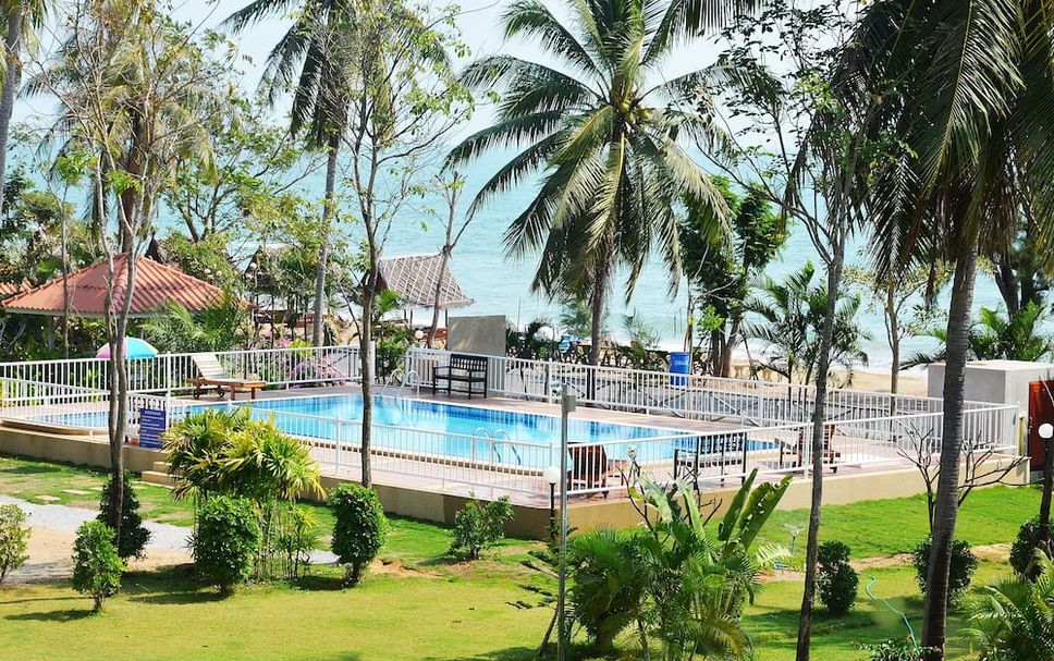 Kolam renang Gambar