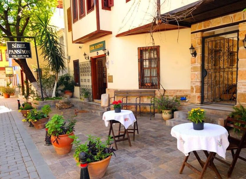 Patio Gambar