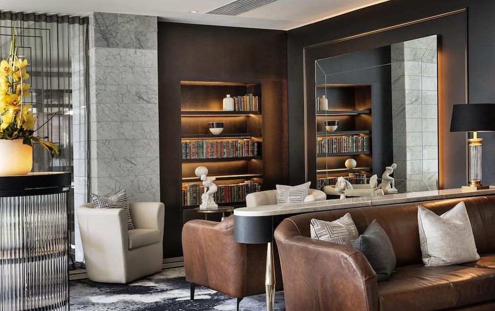 Balai Menunggu Gambar