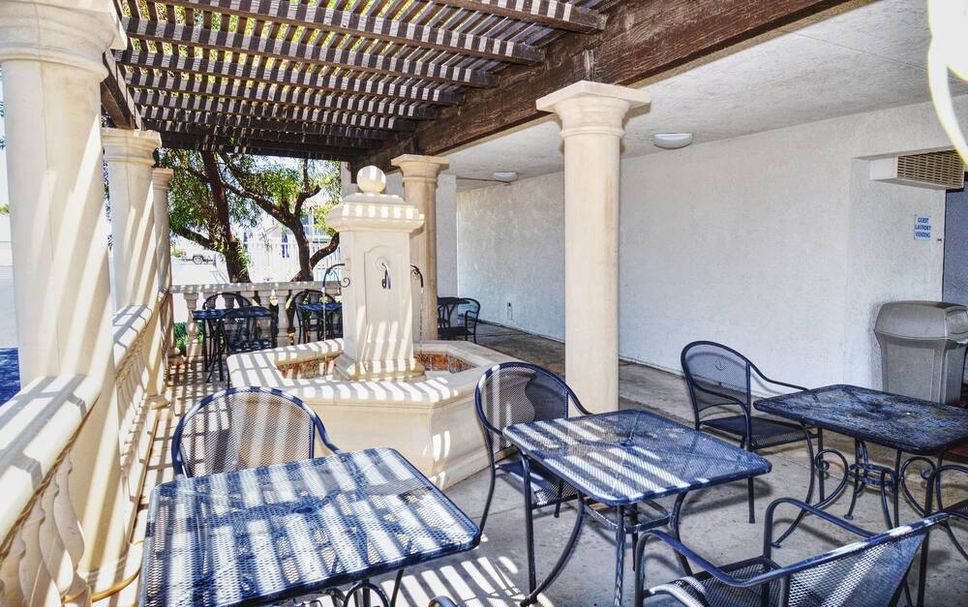 Patio Gambar