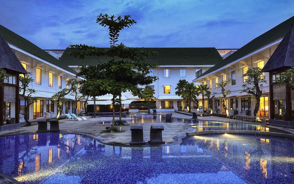 Kolam renang Gambar