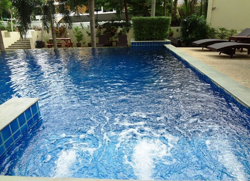 Kolam renang Gambar