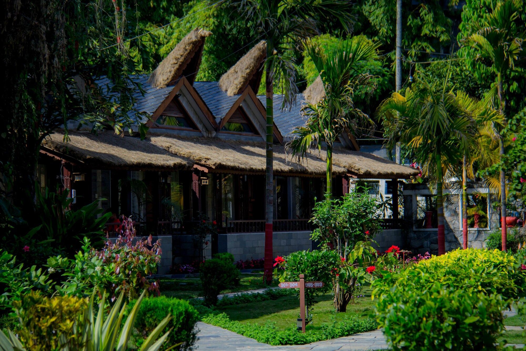 Pemandangan luar