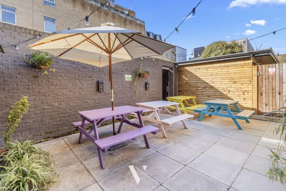 Patio Gambar