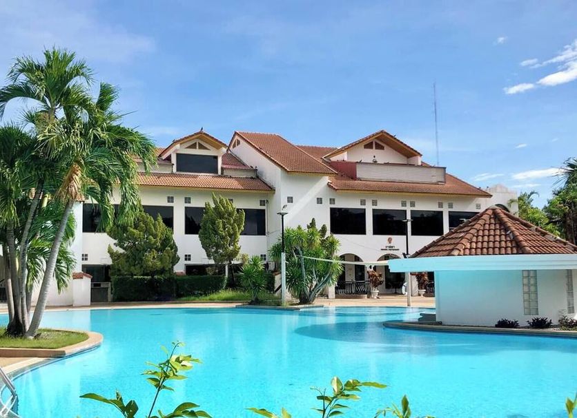 Kolam renang Gambar