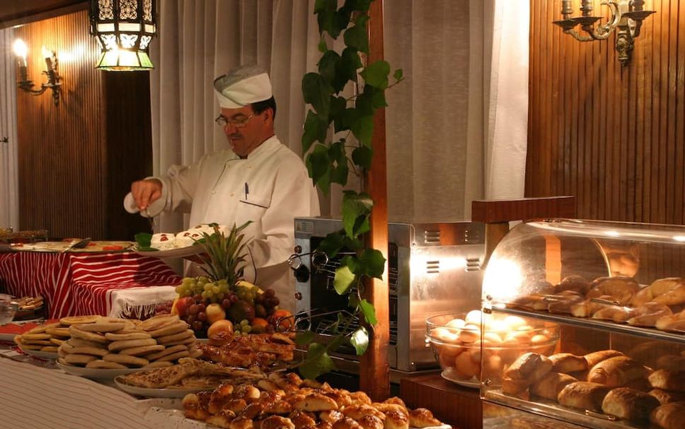 Buffet Gambar