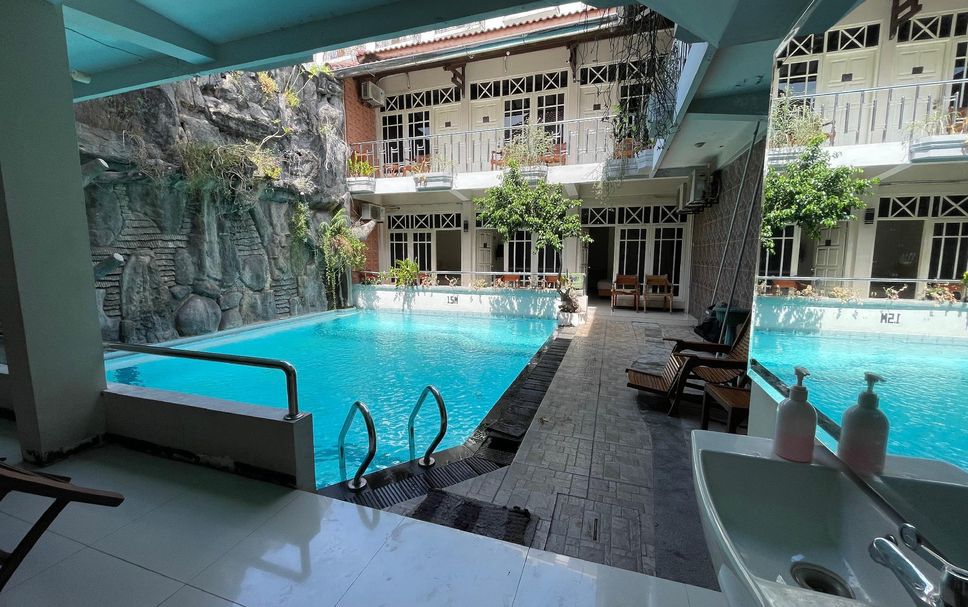 Kolam renang Gambar