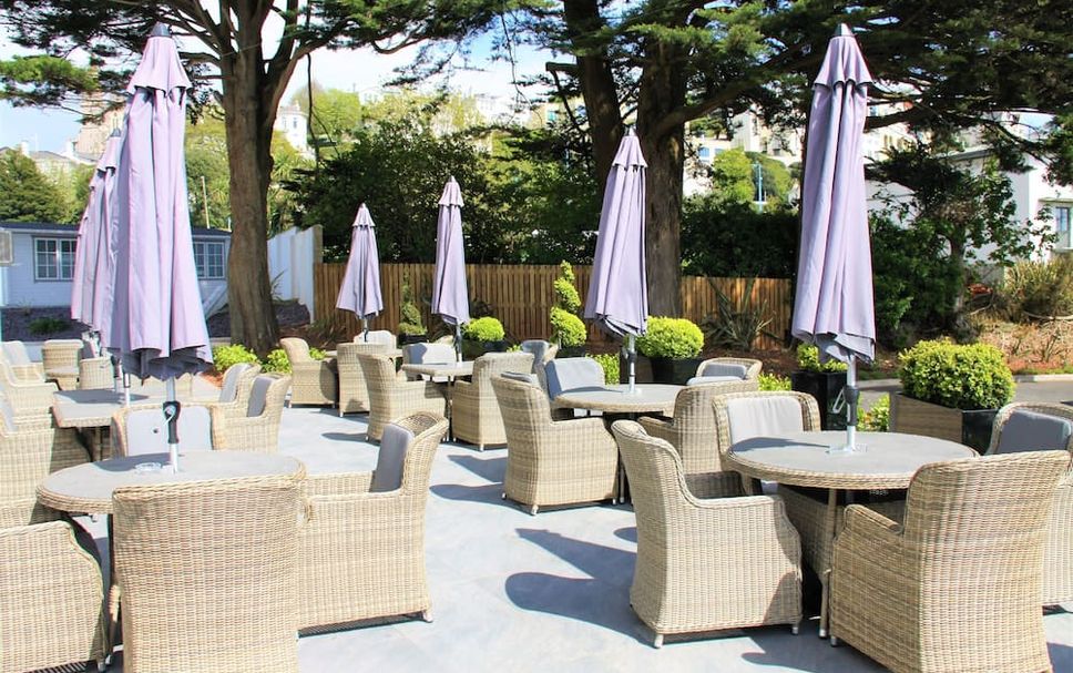 Patio Gambar