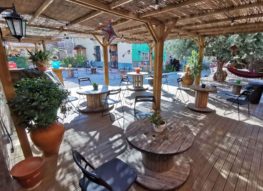 Patio Gambar