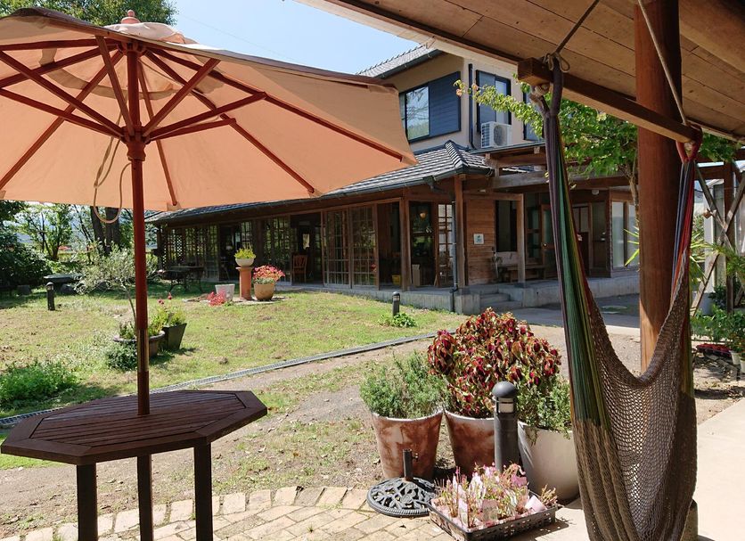 Patio Gambar