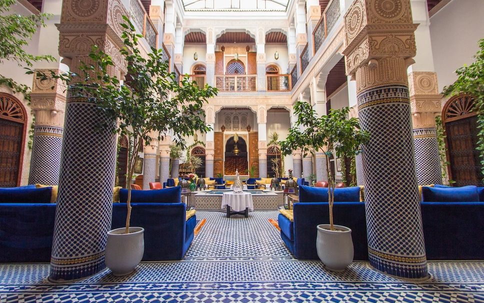 Balai Menunggu Gambar