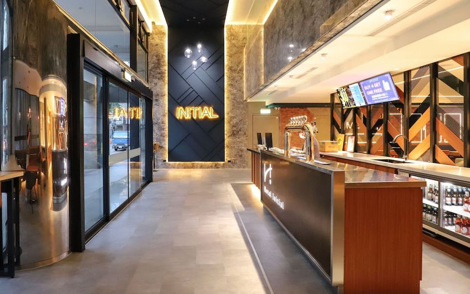 Meja Penyambut Tetamu Gambar