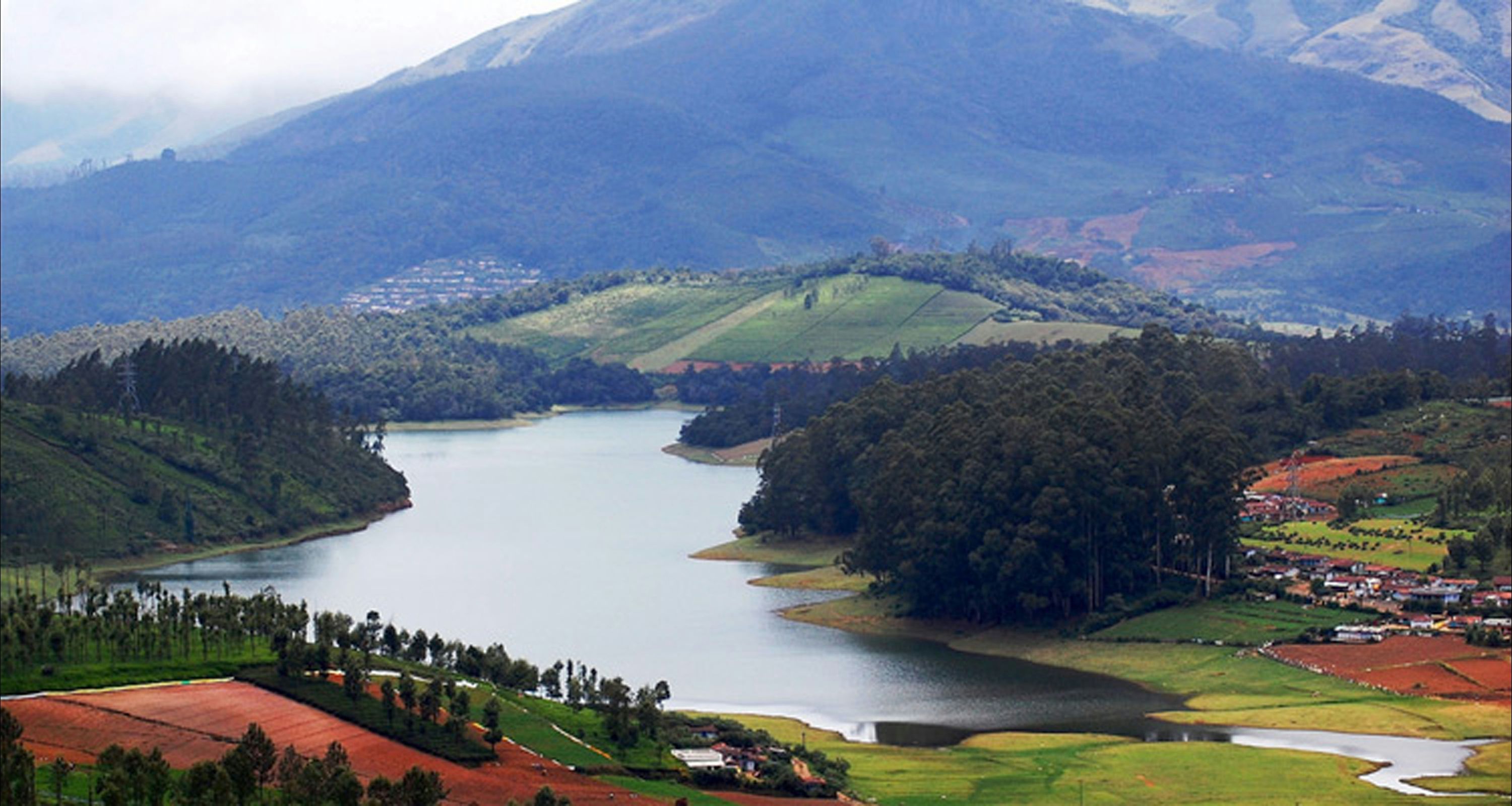Pemandangan luar