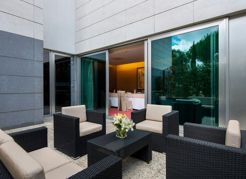 Patio Gambar