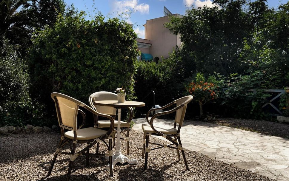 Patio Gambar