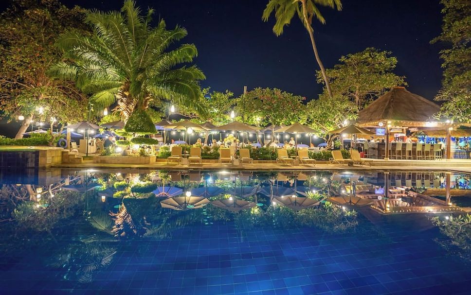 Kolam renang Gambar
