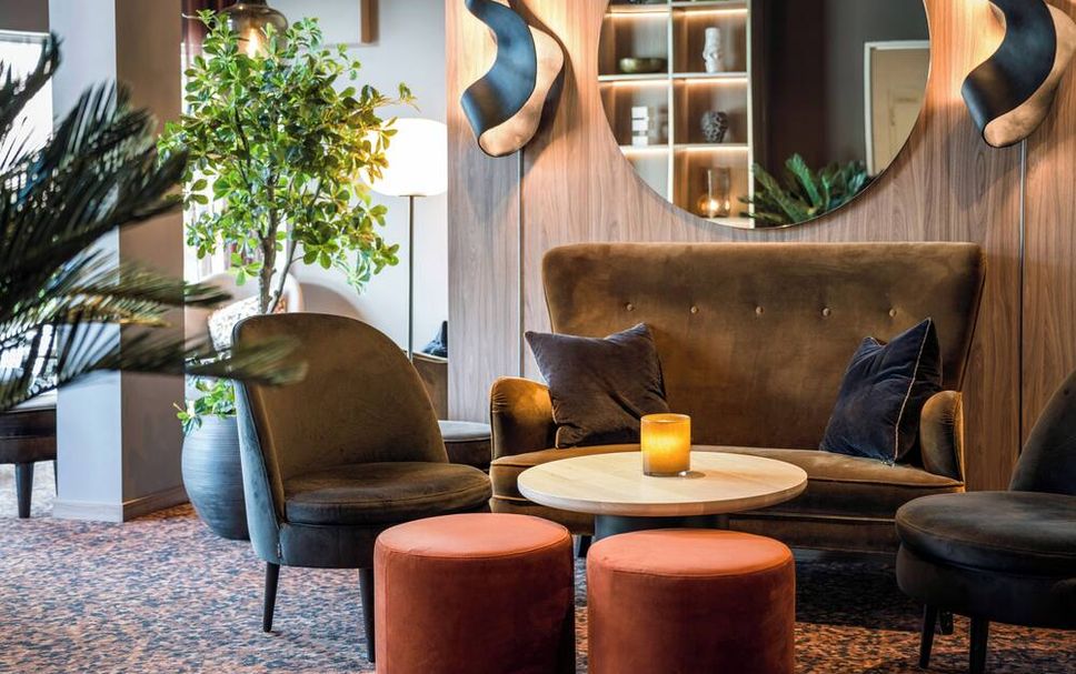 Balai Menunggu Gambar