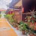 Pemandangan luar